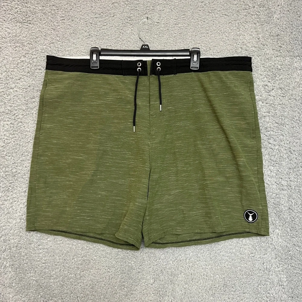 Tunaskin Board Shorts Mens‎ 42 Green Excellent Performance Stretch Fishing Swim